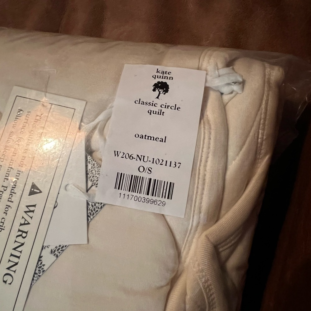 BNIB Kate Quinn Oatmeal Circle Quilt Bamboo - Picture 2 of 6
